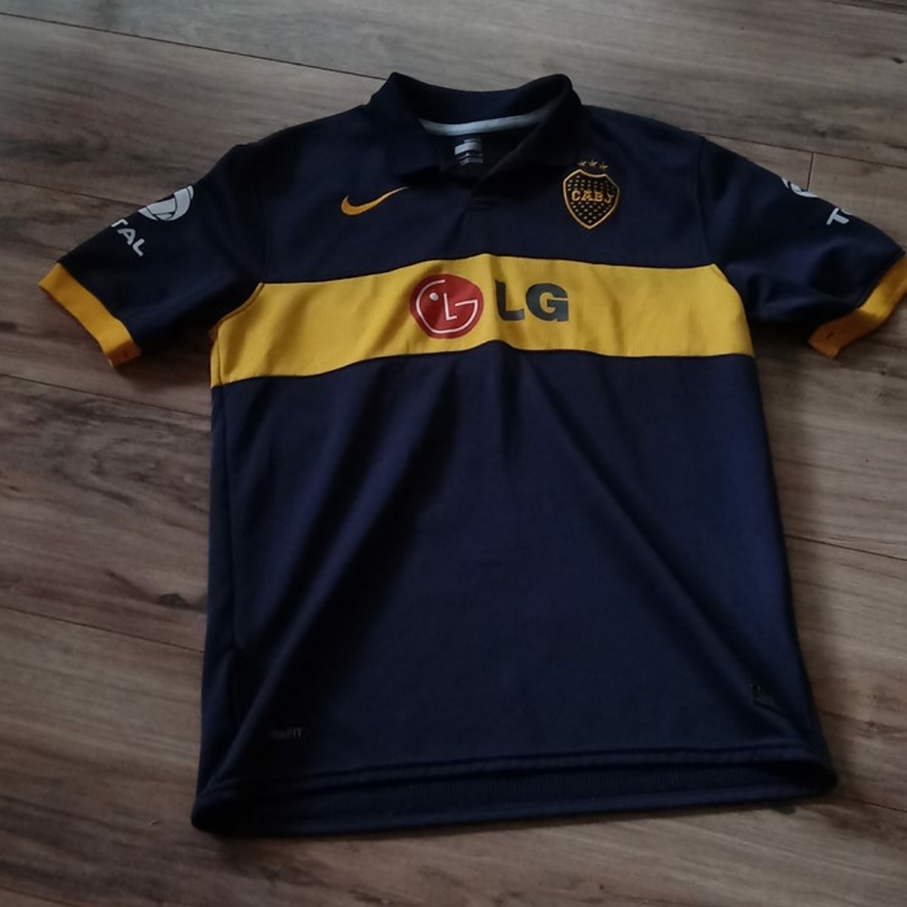 Nike LG polo top